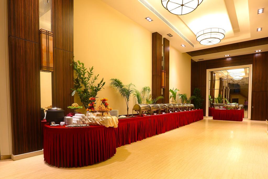 Grand Serenaa Hotel & Resorts, Auroville Exterior foto