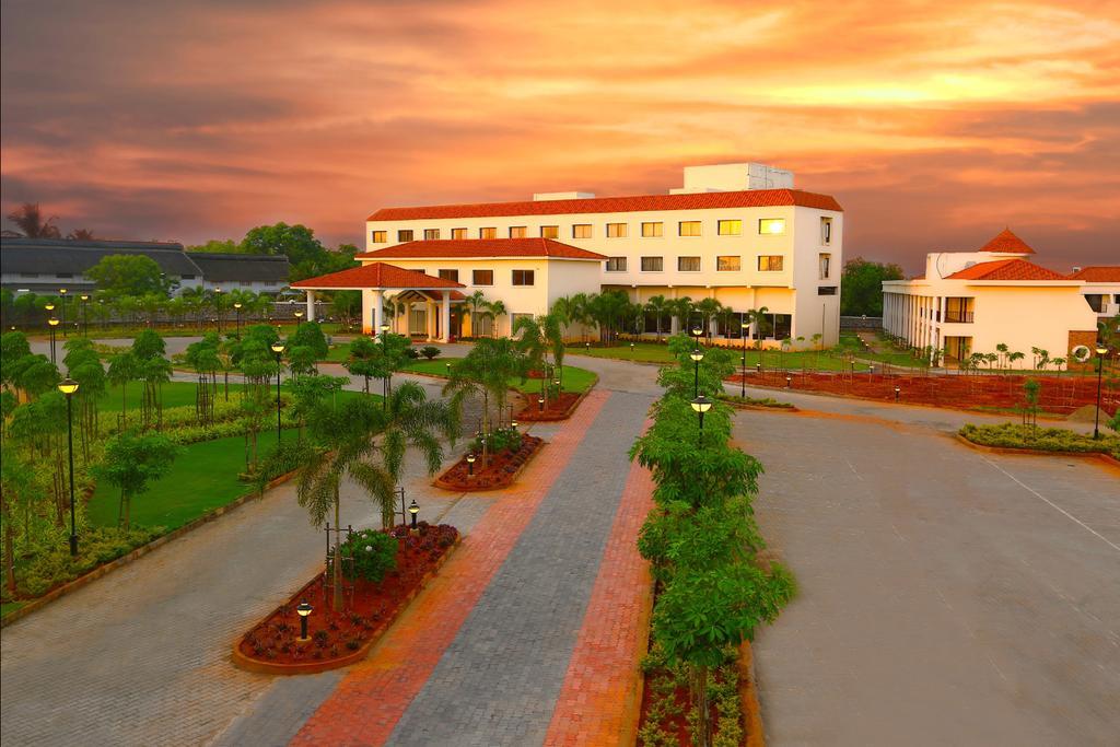 Grand Serenaa Hotel & Resorts, Auroville Exterior foto
