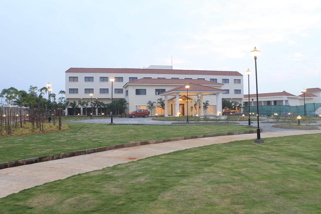 Grand Serenaa Hotel & Resorts, Auroville Exterior foto