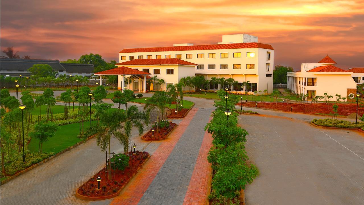 Grand Serenaa Hotel & Resorts, Auroville Exterior foto