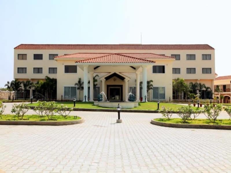 Grand Serenaa Hotel & Resorts, Auroville Exterior foto